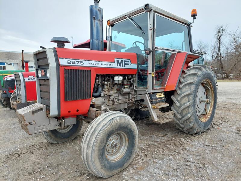 Tractors  Massey Ferguson 2675 Tractor with Cab Photo
